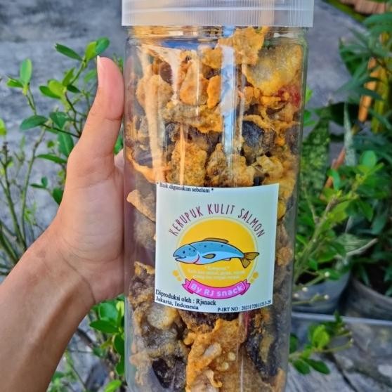 

Keripik Kulit Ikan Salmon Ed Egg Celan Enak Kekinian 175Gr