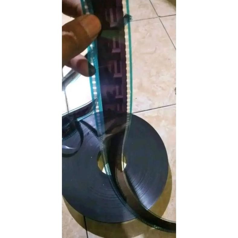 

BISA COD Pita Film 35mm pitu pitu panjang 500m untuk layangan koangan a-81