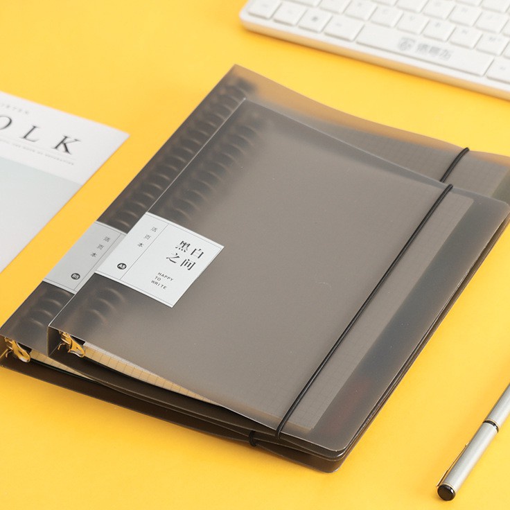 

➷Terkini Binder Note Black Cover Transparant A5 & B5 - 60 lembar A79