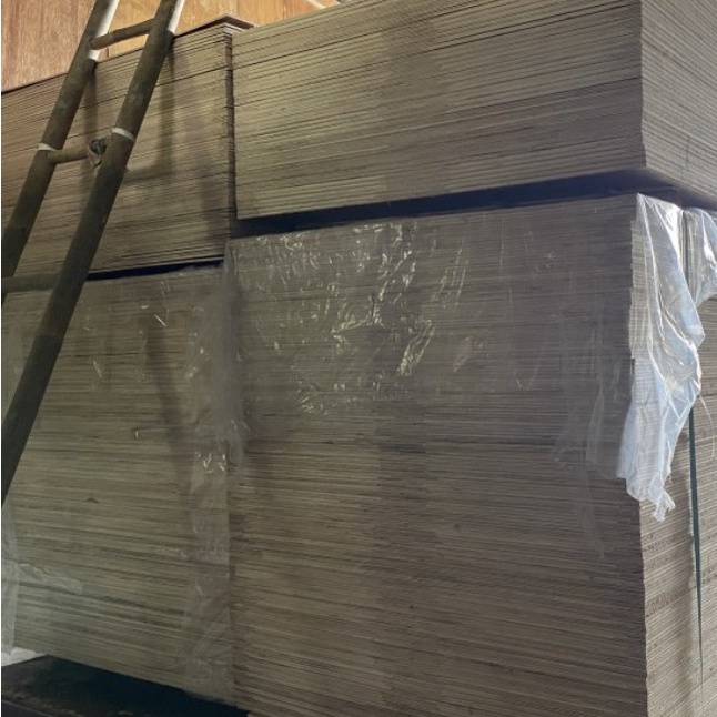 TRIPLEK 12 MM MERANTI MC PLYWOOD