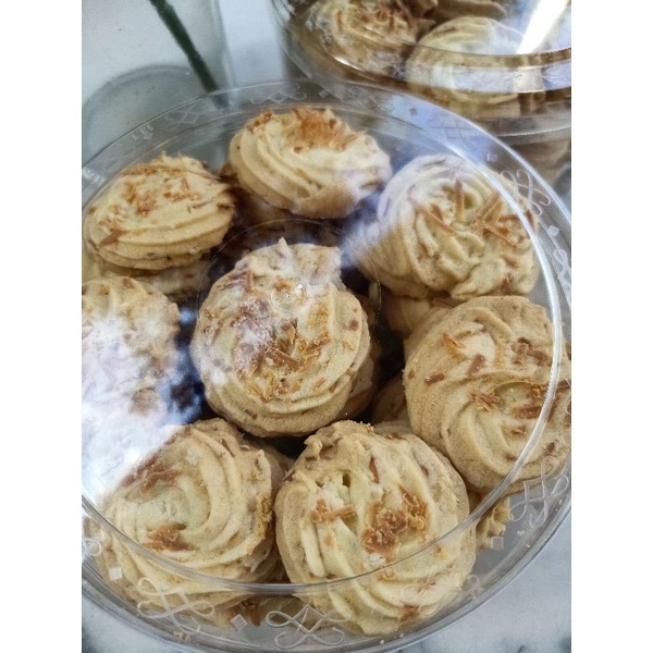 

Kue Sagu Keju 500 Gram Kue Kering Kuker Lebaran Natalan Enak Halal Fresh Homemade