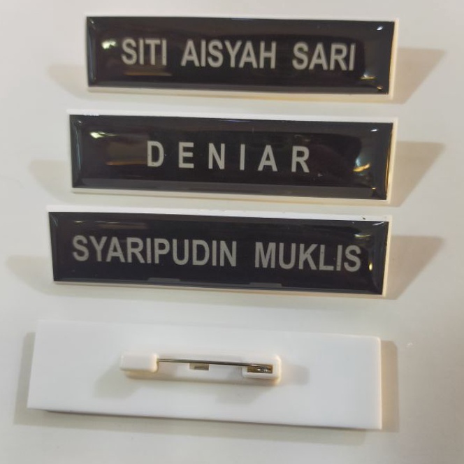 

[☎5YK-㊖] Name tag/nama peniti dilapis fiberglass / paasti.dikirim.!