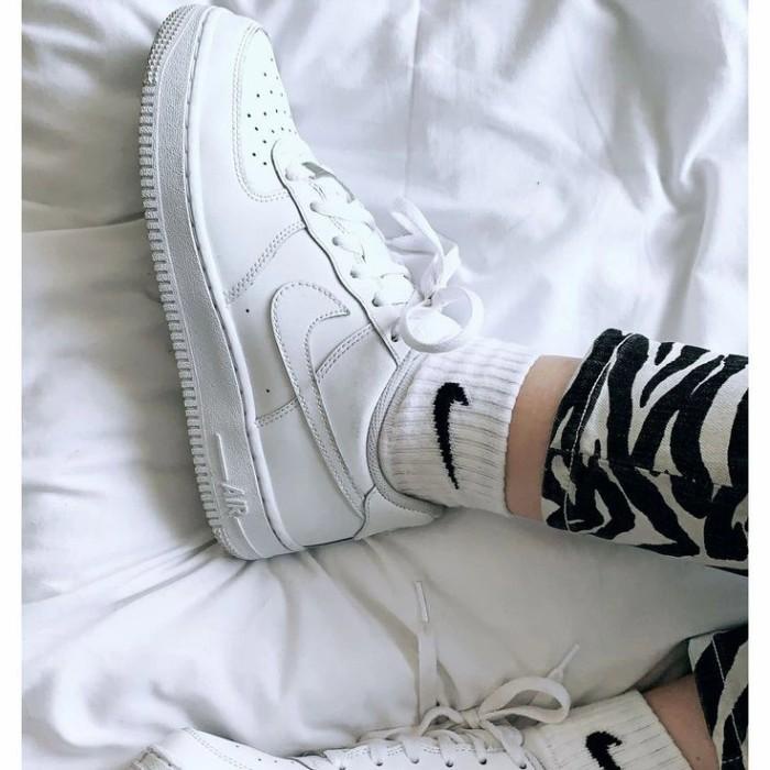 SEPATU SNEAKER PUTIH PRIA DAN WANITA UNISEX NIKE AIR FORCE 1