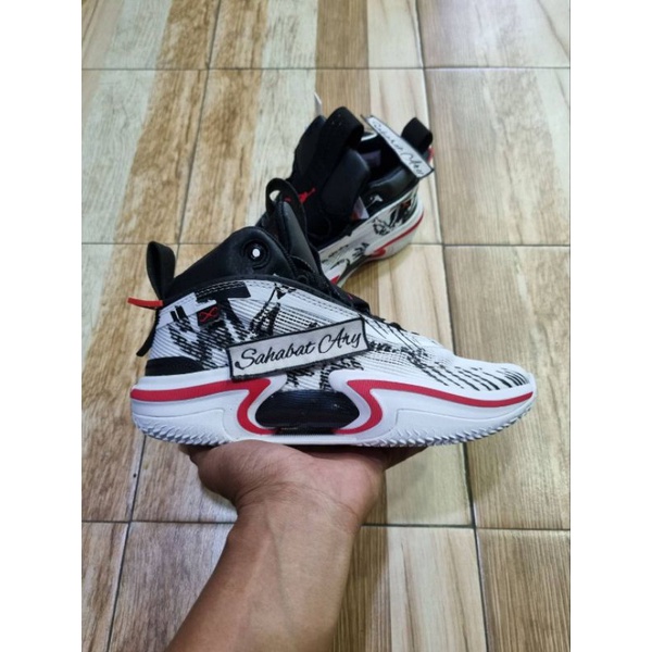 Sepatu AJ 36 White Black Red