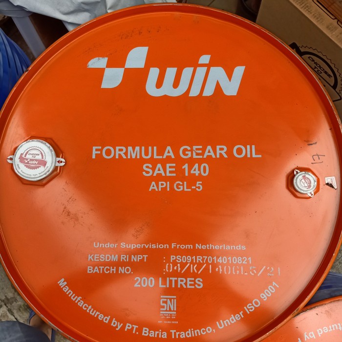 Oli Gardan/Gearbox Win Drum Formula Gear Sae 140 Api GL5/HDA (200L) terbaik