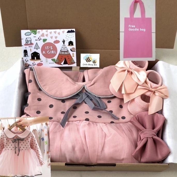 

Hampers bayi cewek perempuan / Hampers baby girl newborn /kado bayi