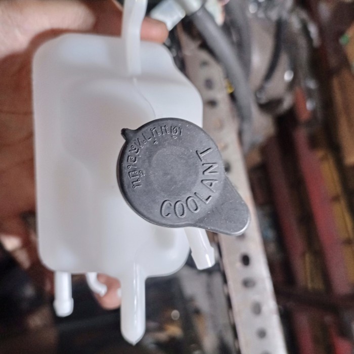 Tabung Radiator Tampungan Air Radiator Motor Pcx K97 Original
