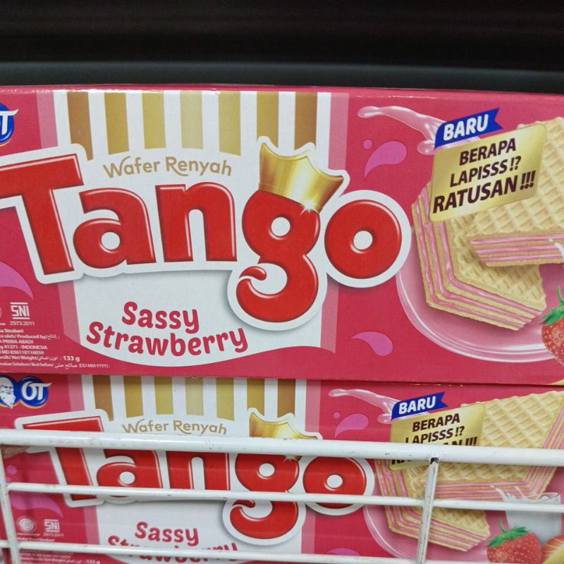 

Robinson MART//TANGO WAFER RENYAH STRAWBERRY//133g