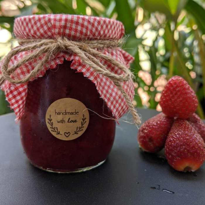 

JAM STRAWBERRY JAM SELAI STROBERI 250GR
