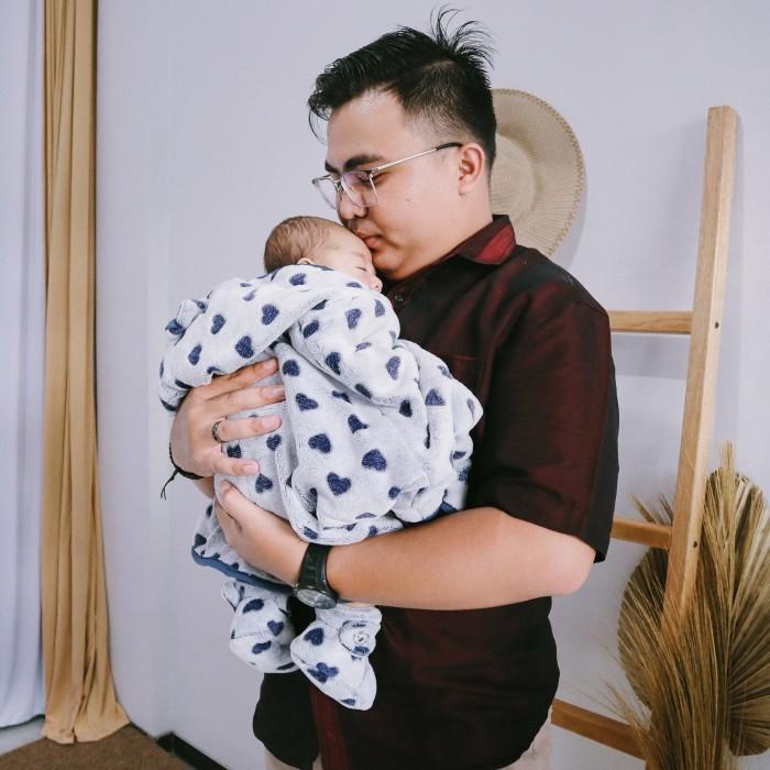 PAKET KADO BAYI SET BABYCAPE BOOTIES CUDDLEME JAKET BAYI CUDDLE ME