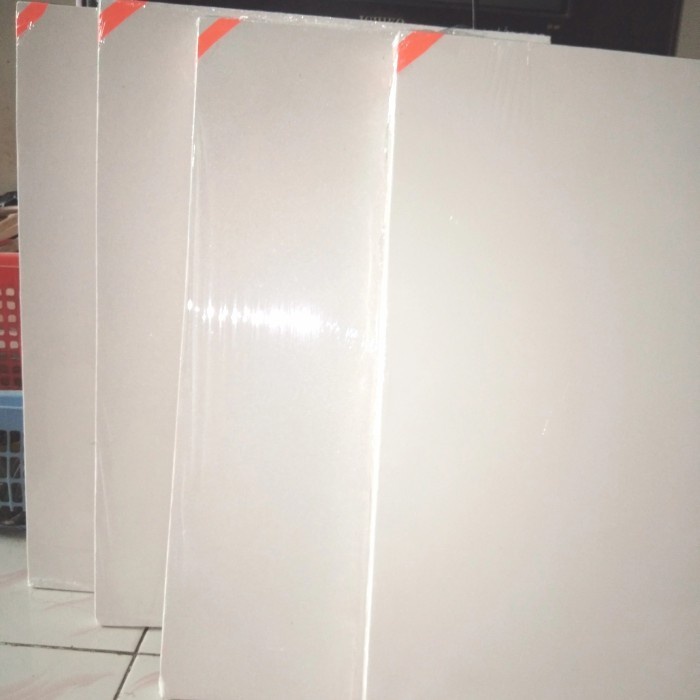 

Bestseller Kanvas Lukis/ Media Lukis Uk. 60 X 100 X 3Cm Warna Putih
