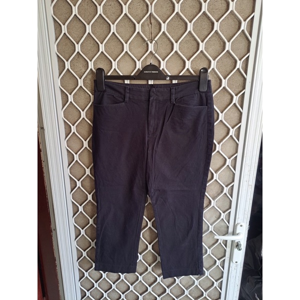 Th / Celana Bahan Hitam Uniqlo