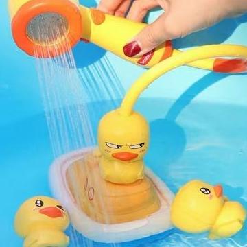 Mainan Mandi Anak Duck Sprinkler Bath Toy Set