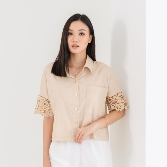 Atasan Wanita/Kemeja Wanita/Kemeja Crop Wanita/ Livia Crop Shirt