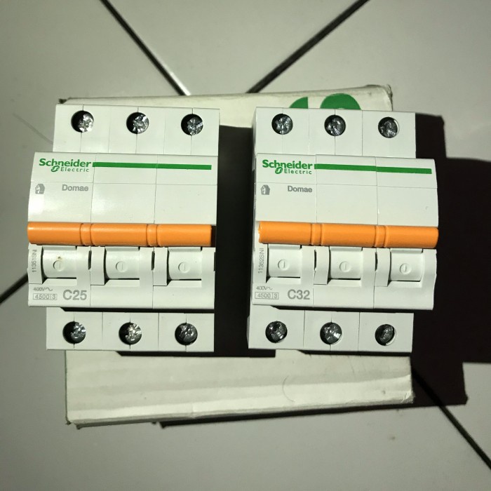 Mcb schneider 3 phase 25A/32A/40A