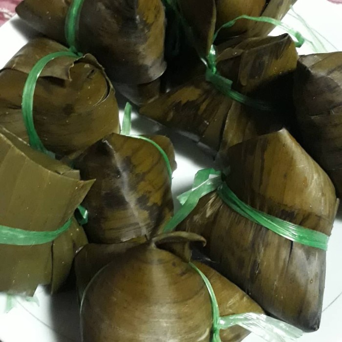 

BACANG NASI