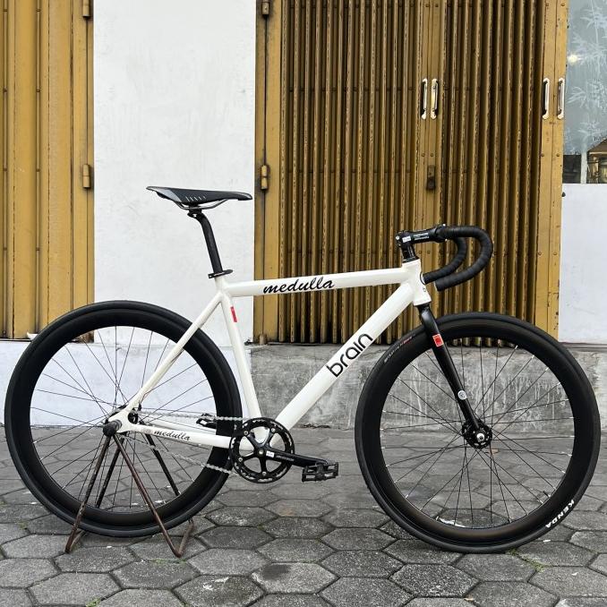 (amad) fixie fullbike brain medulla alloy 700c hitam putih aero vuelta taiwan