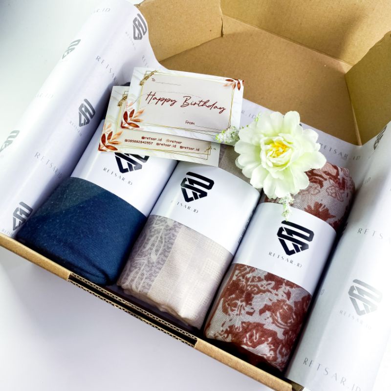 

GIFT KADO HAMPERS HADIAH ULANG TAHUN/ HAMPERS HIJAB GIFT SOUVENIR WISUDA/ HAMPERS GIFT BOX MURAH/ HAMPERS UNTUK CEWE/ KADO WISUDA BUAT PACAR/ HAMPERS UNTUK LEBARAN/HAMPERS JILBAB MOTIF