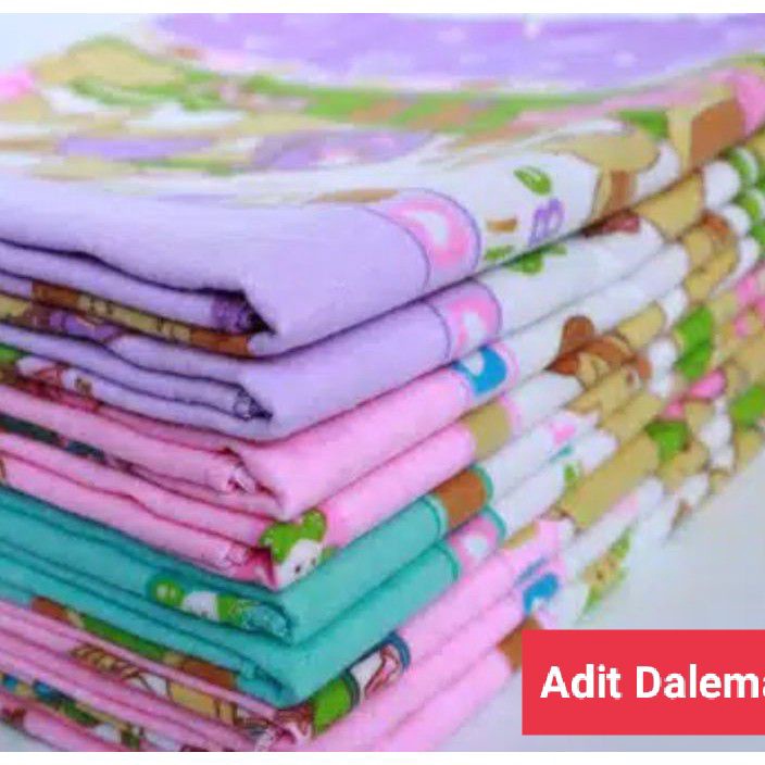 12.12 HARGA GROSIR 12 pcs bedong bayi / gedong bayi murah kain flanel size 90x80 ?