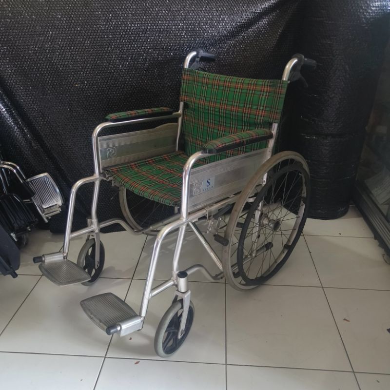 Kursi Roda Alumunium Bekas