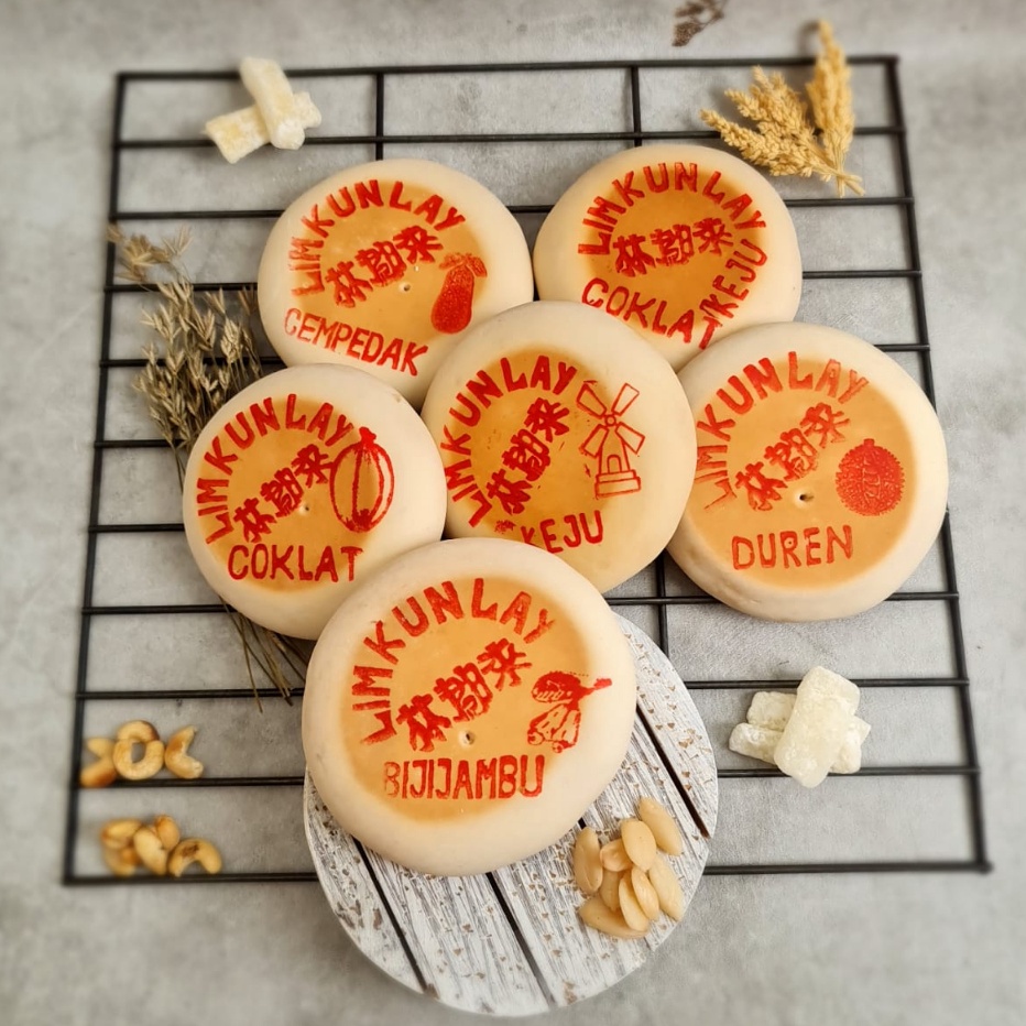 

Diskon Promo Kue Bulan Lim Kun Lay Tiong Ciu Pia Moon Cake Bestseller