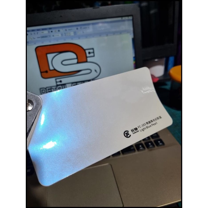 

GRATIS ONGKIR 50CM STICKER FANCHI FC103 LIGHT BLUE PEARL LEMBAYUNG BIRU GLOSS 50CM !