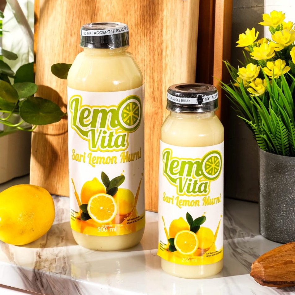 

CUCI GUDANG BPOM PAKET 1 Liter Lemovita Fresh Sari Lemon Jus Lemon Halal