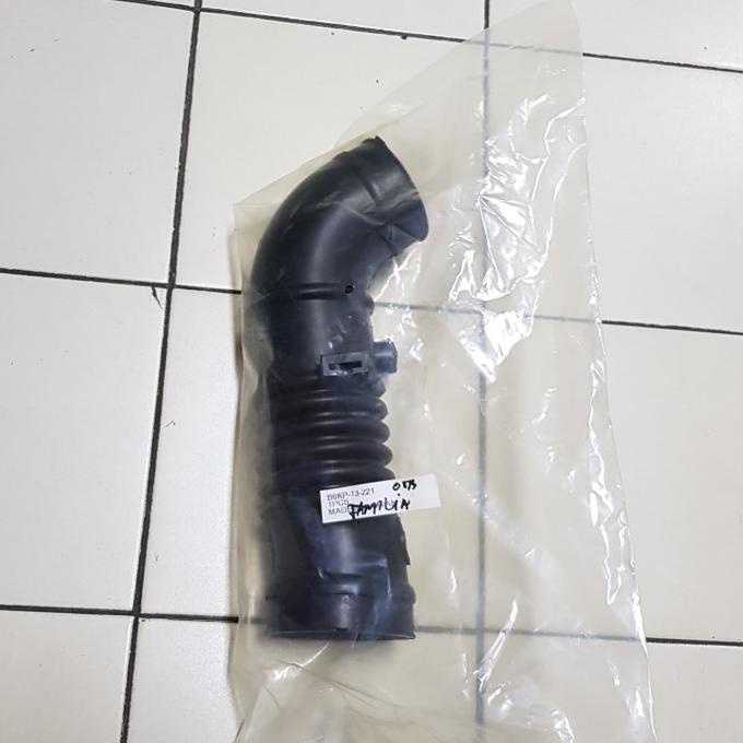 Selang Hawa / Belalai Hawa Mazda Familia