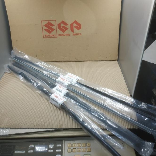 Pelipit Kaca Set Luar Dalam Suzuki Katana