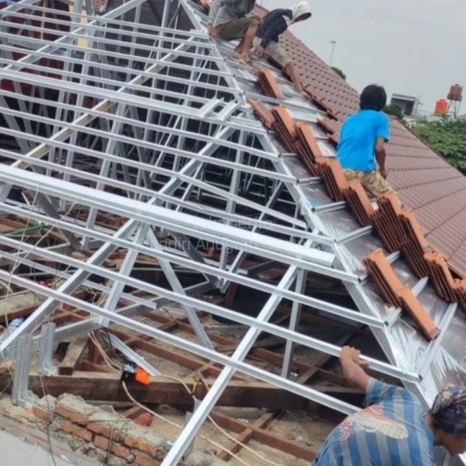 BONGKAR PASANG ATAP BAJA RINGAN GENTENG KERAMIK KANMURI KELVINPRAMA5