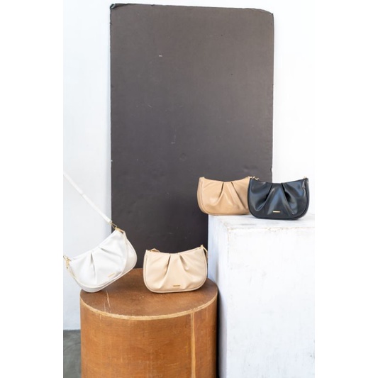 Baguette Bag DD 44 by Flicka Tas Selempang Tas Bahu Shoulder Bag Sling Bag Flicka Solo Tas Murah Sol