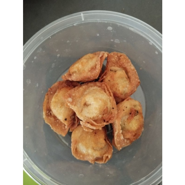 

Frozen Food Wonton Goreng Free Saos Pedas