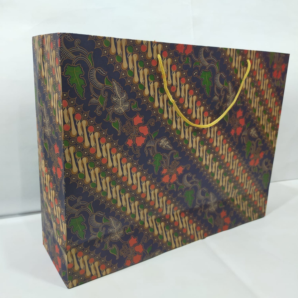 

PAPER BAG BATIK UKURAN 42X32X11CM