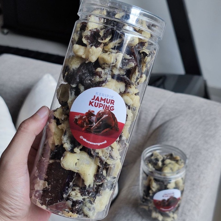 

Ready KERIPIK JAMUR KUPING CRISPY JUMBO KERIPIK SAYUR BUAH PREMIUM Non COD