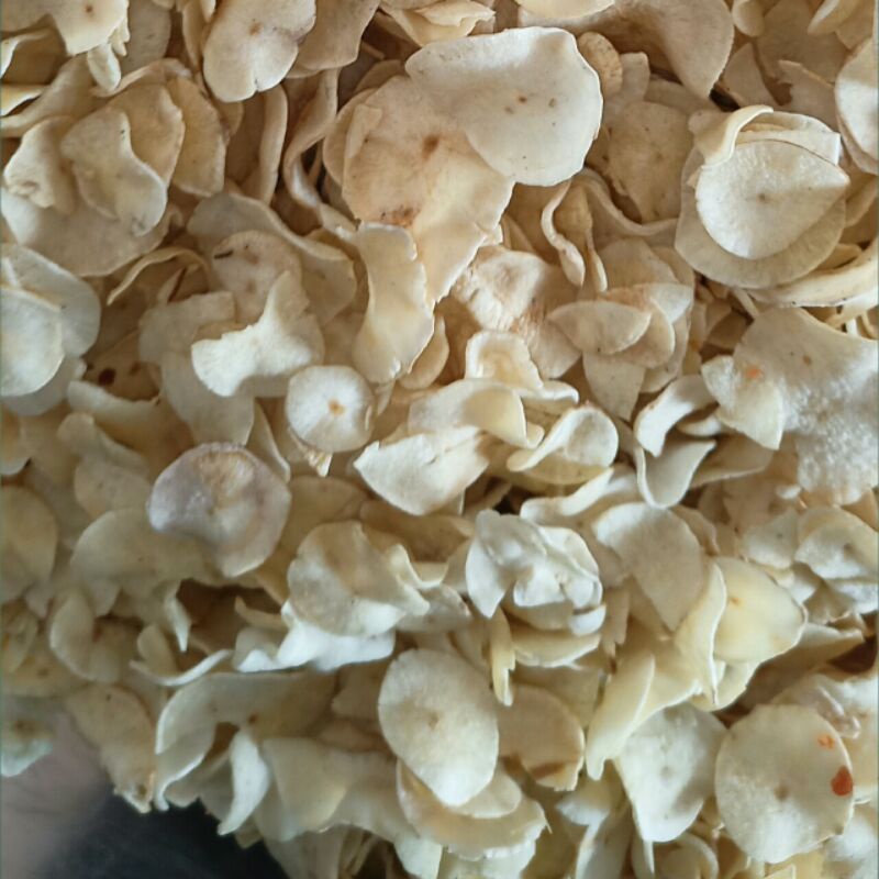 

[1KG] KERIPIK SINGKONG MADURA - Kripik Singkong Madura Bawang Gurih Keripik pedas manis keripik Asli