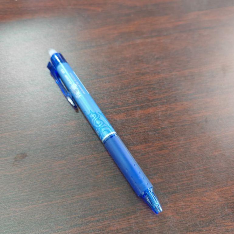 

MURAH PULPEN / PEN FRIXION PILOT 0.5 ( TINTA BISA DIHAPUS ) HITAM / BIRU TERLARIS