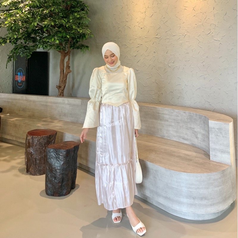 [NEW COLLECTIONS] BEST SELLER Jane Shimmer Skirt by Boonaa