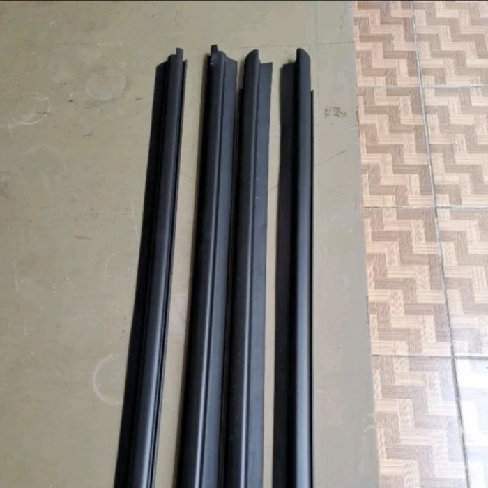 Termurah Karet Pelipit Kaca Pintu Mobil Nissan Datsun Go,Cross Komplit Set Ori Original