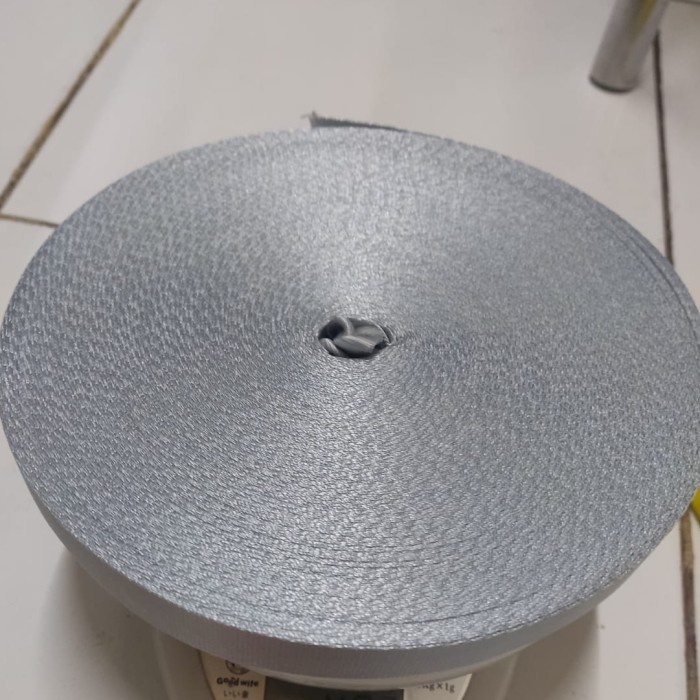 

Bahan Tali Lanyard Nilon ukuran 2 cm per Roll