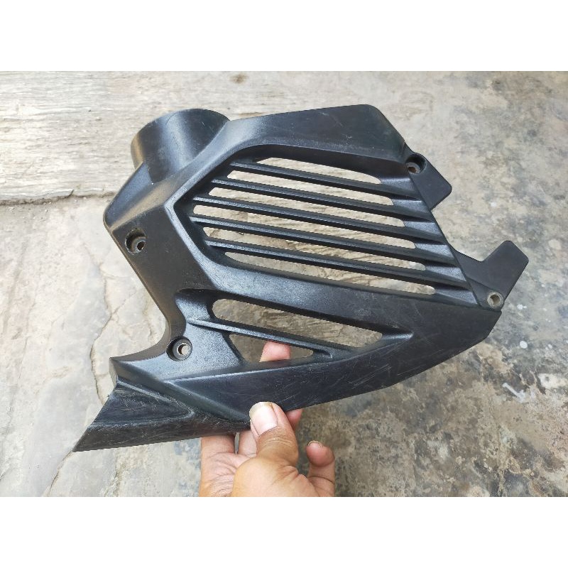 Tutup Cover Radiator Yamaha Xeon GT 125 & Xeon RC 125 Eagle Eye Original Bekas Copotan Motor Second 