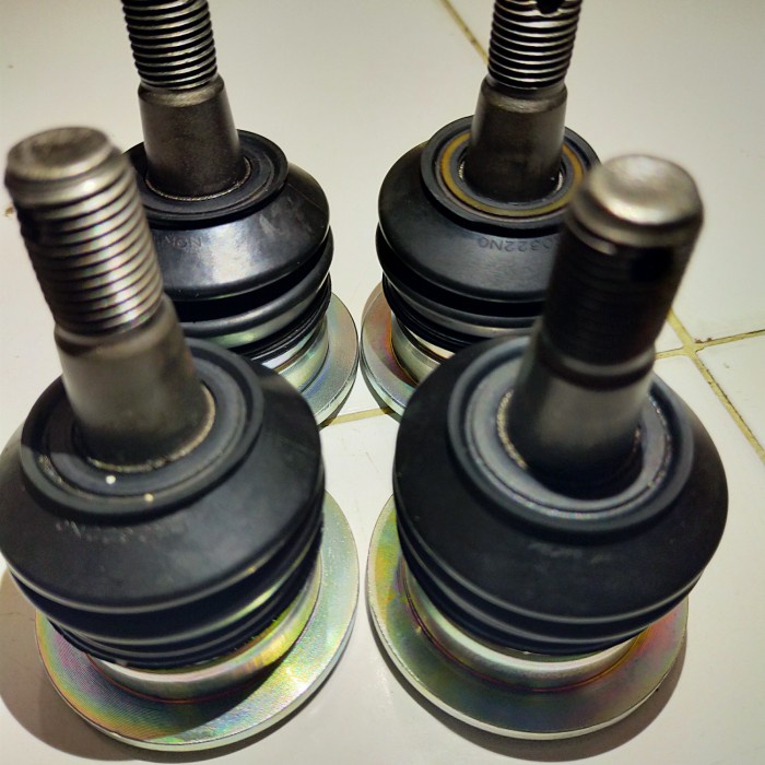 Cod - Joint Assy Upr Ball Innova Original/Ball Joint Atas Innova Original/Pc Kode 049