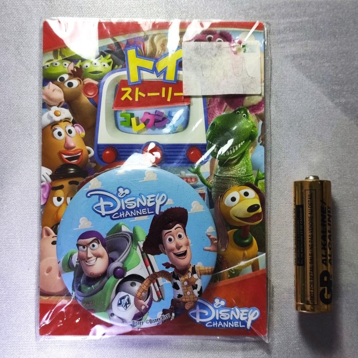 toy story disney channel woody and buzz big can badge pin original telorayampuyuh