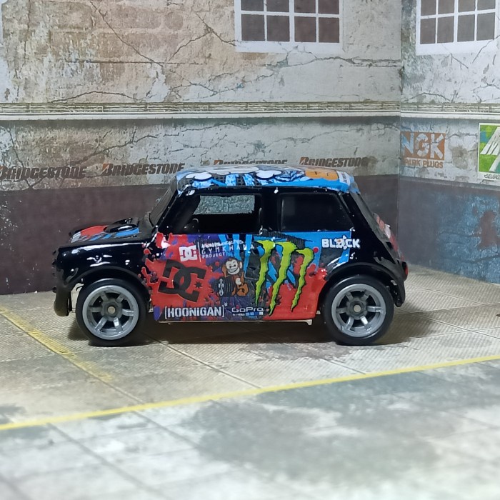 HOT SALE HOT WHEELS MORRIS MINI CUSTOM KEN BLOCK TERMURAH