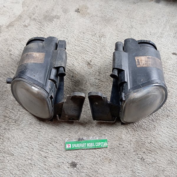 Lampu Kabut Foglamp Fog Lamp Bemper Audi A6 4B C5 Original Valeo 89303061