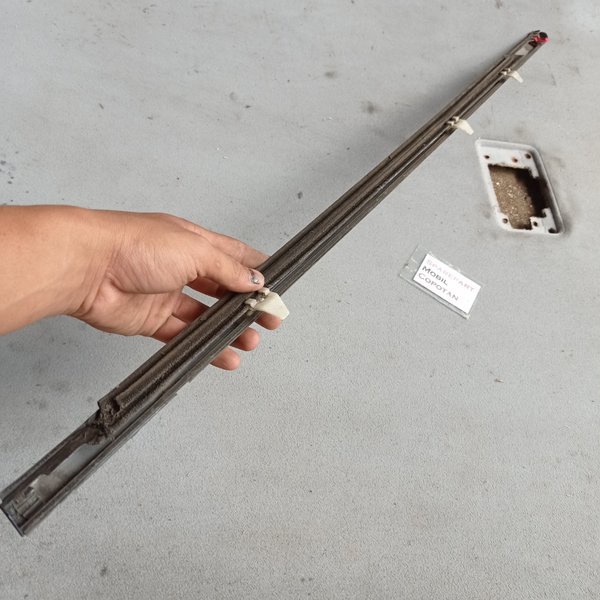 Pelipit Kaca Luar Pintu Belakang Kanan Honda Accord Cielo #Kualitas Terjamin