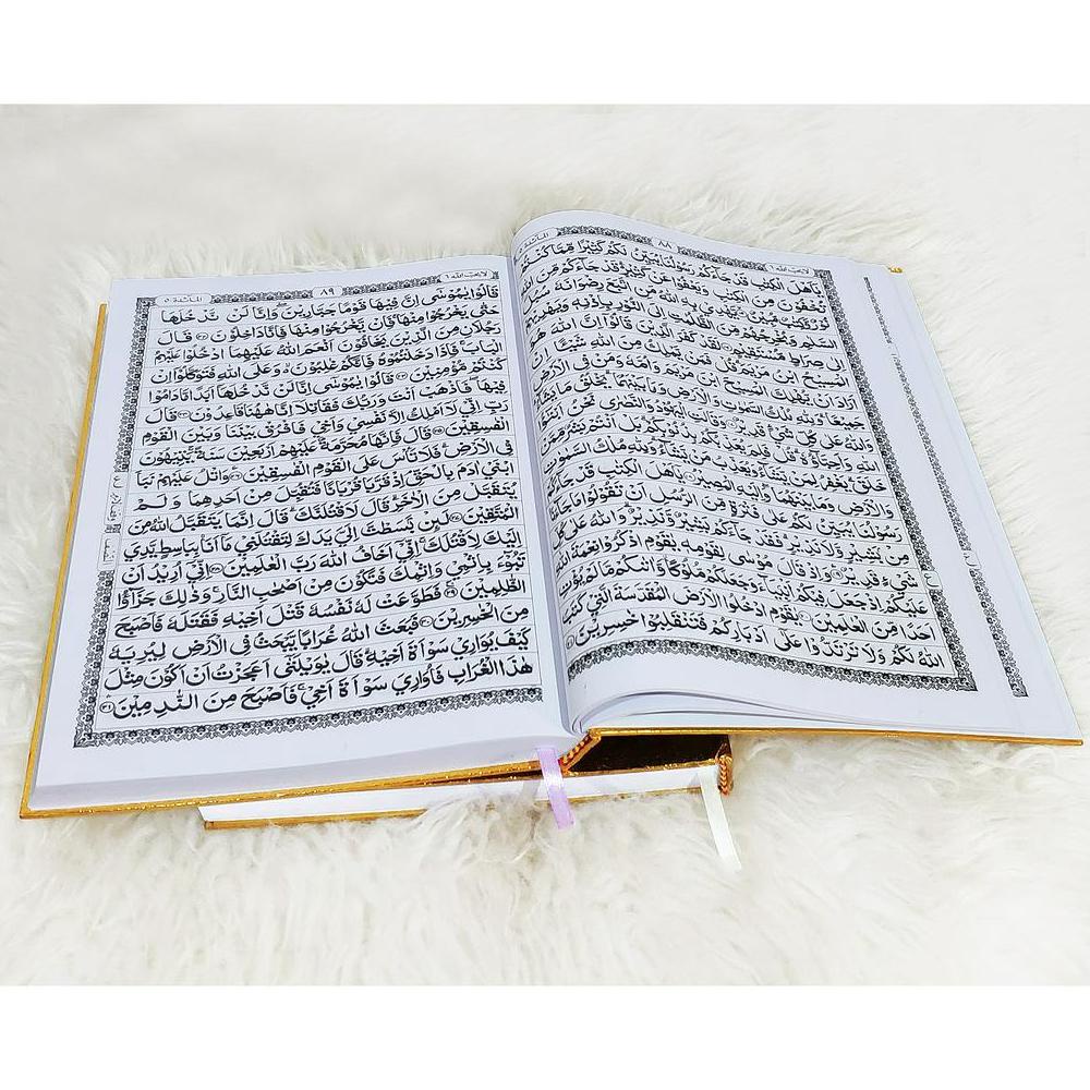 

Baru - Alquran Emas Perak Ukuran Besar 28,5 x 19 cm untuk ngajik | bisa ..
