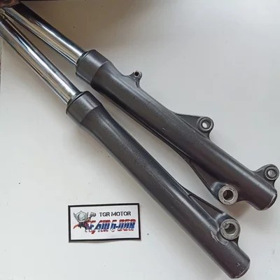 {BEKAS} Bottom shock depan ori honda spacy karbu beat karbu vario karbu pnp fi Limited
