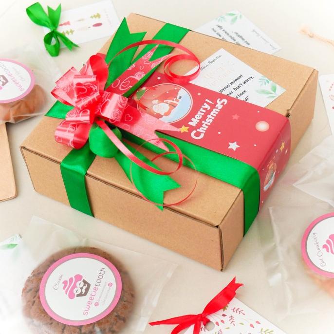 

Hampers Ucapan Selamat Natal Merry Christmas Gift - Soft Baked Cookies Berkualitas