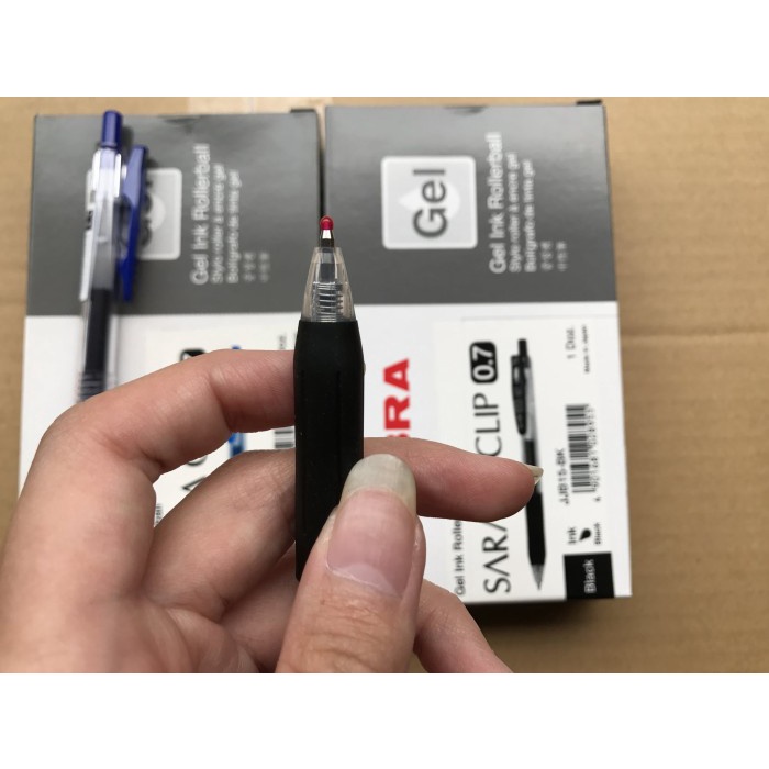 

Pulpen Zebra Sarasa 0.5 Hitam / Biru