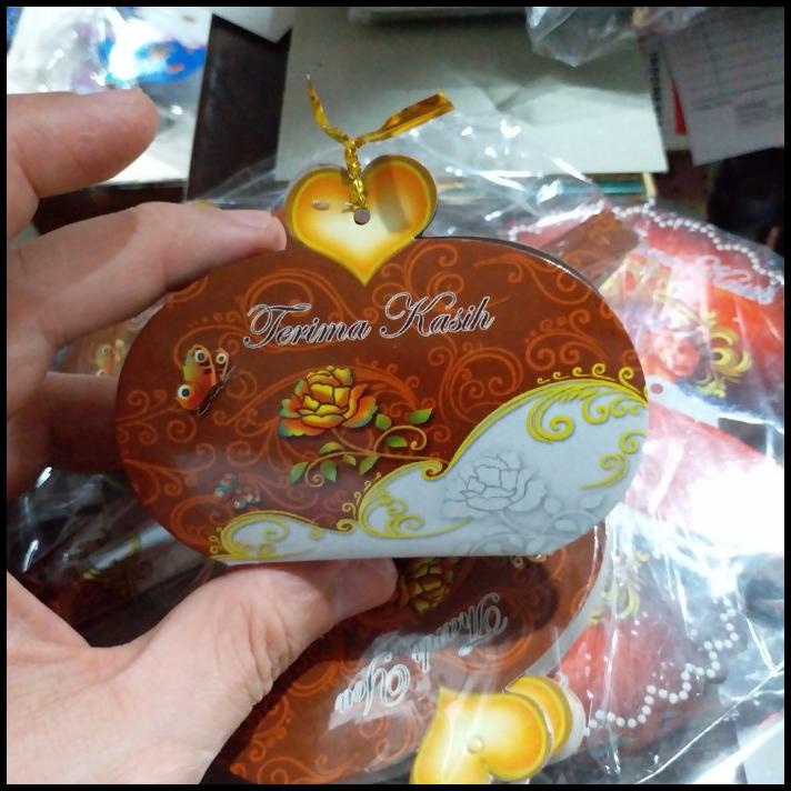 

GRATIS ONGKIR KOTAK SOUVENIR KECIL NIKAHAN